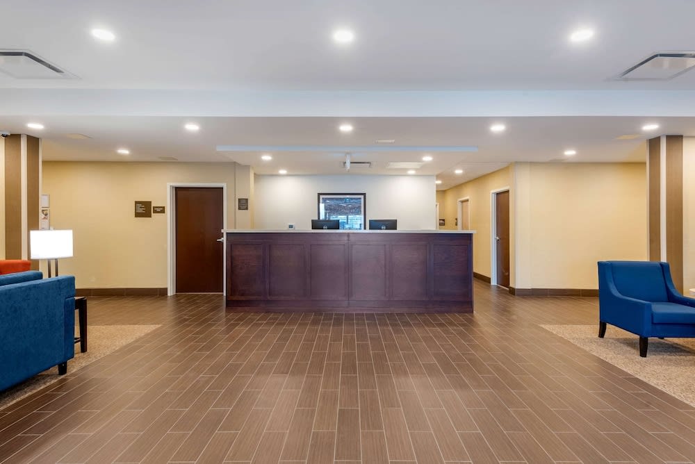 Comfort Inn & Suites, Goderich – Updated 2024 Prices