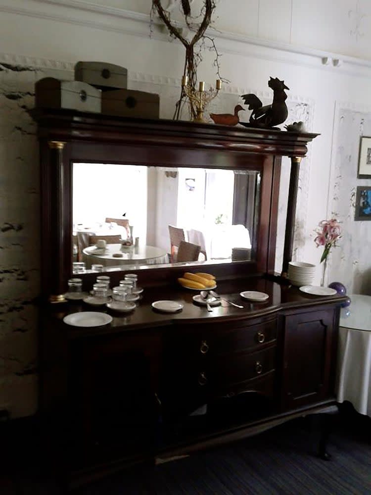 Cornerstone Manor Hotel 2
