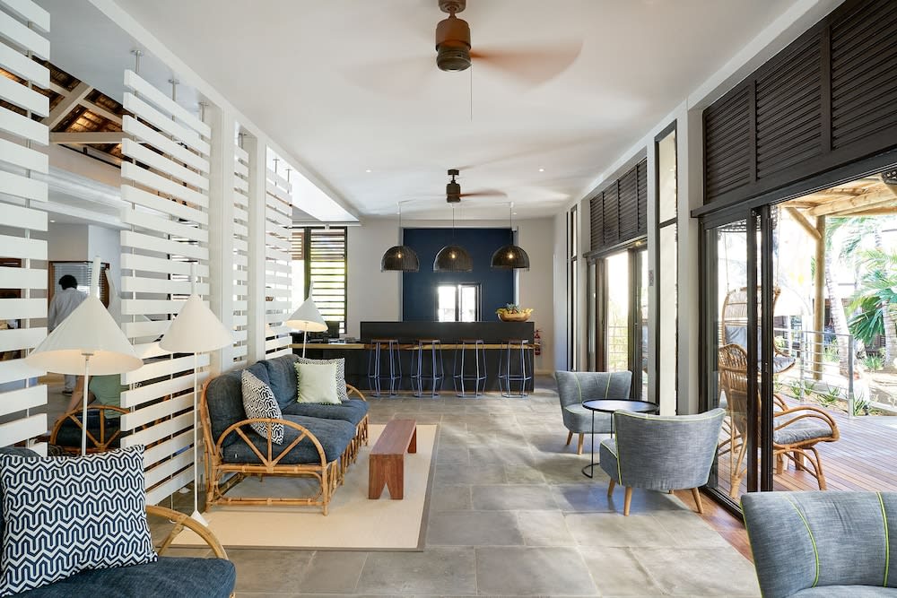 Lagoon Attitude (Adults Only) 4