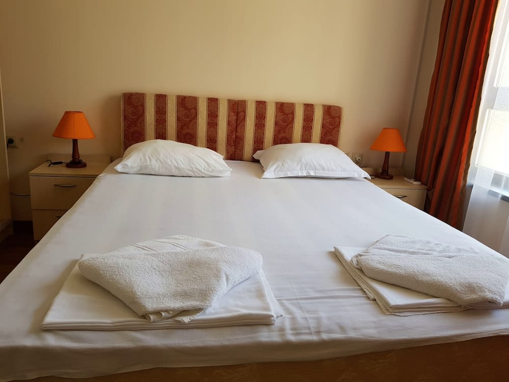 Golden Sands Rentals 2