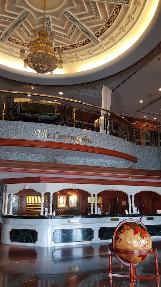 The CentrePoint Hotel 2