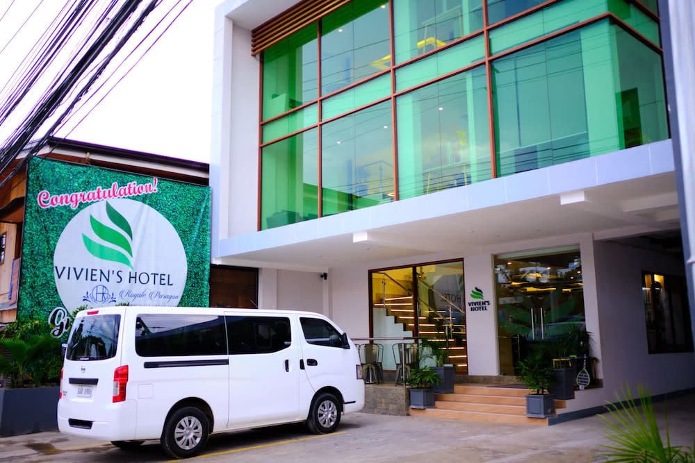 Vivien's Hotel 1