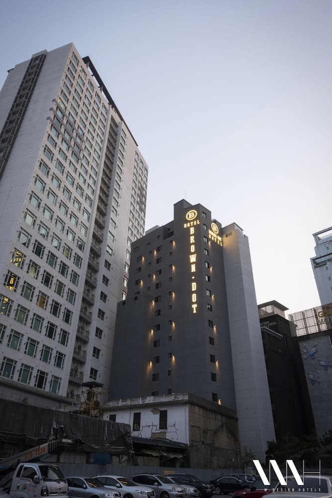 Browndot Hotel - Gold 1