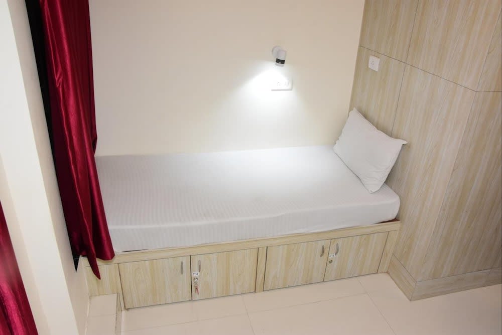 BKC Corporate Hostel Ac Dormitory 1