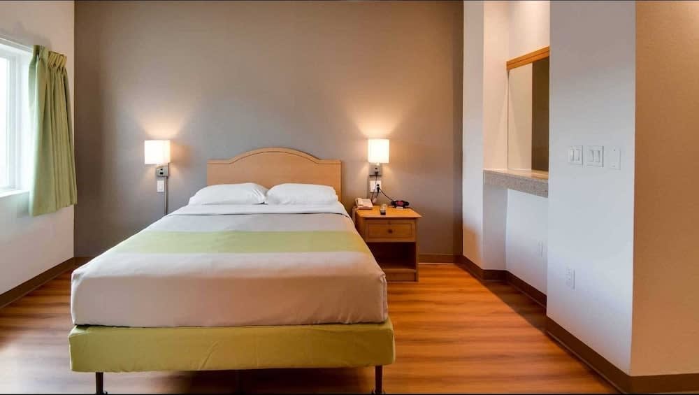 Motel 6-Brownsville, TX 5