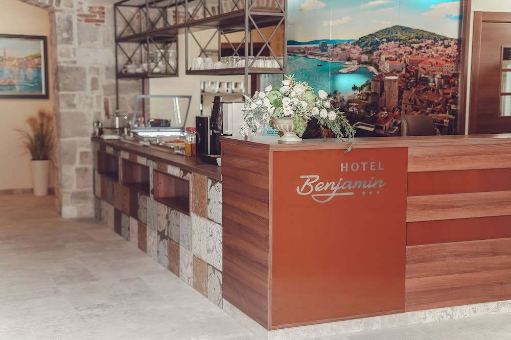 Benjamin Hotel 2