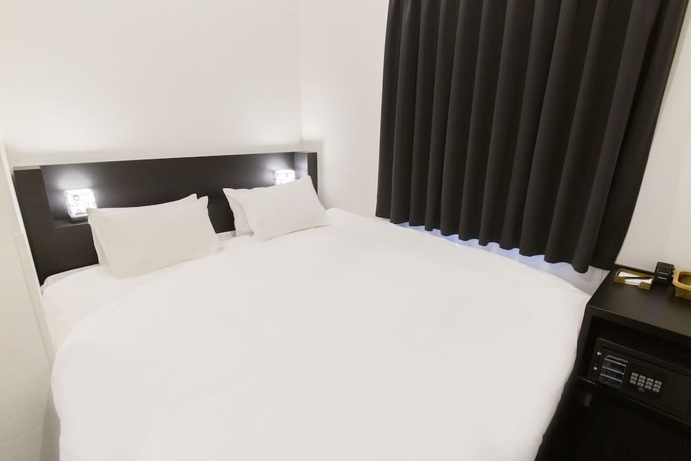 HOTEL TRAD Replay 1
