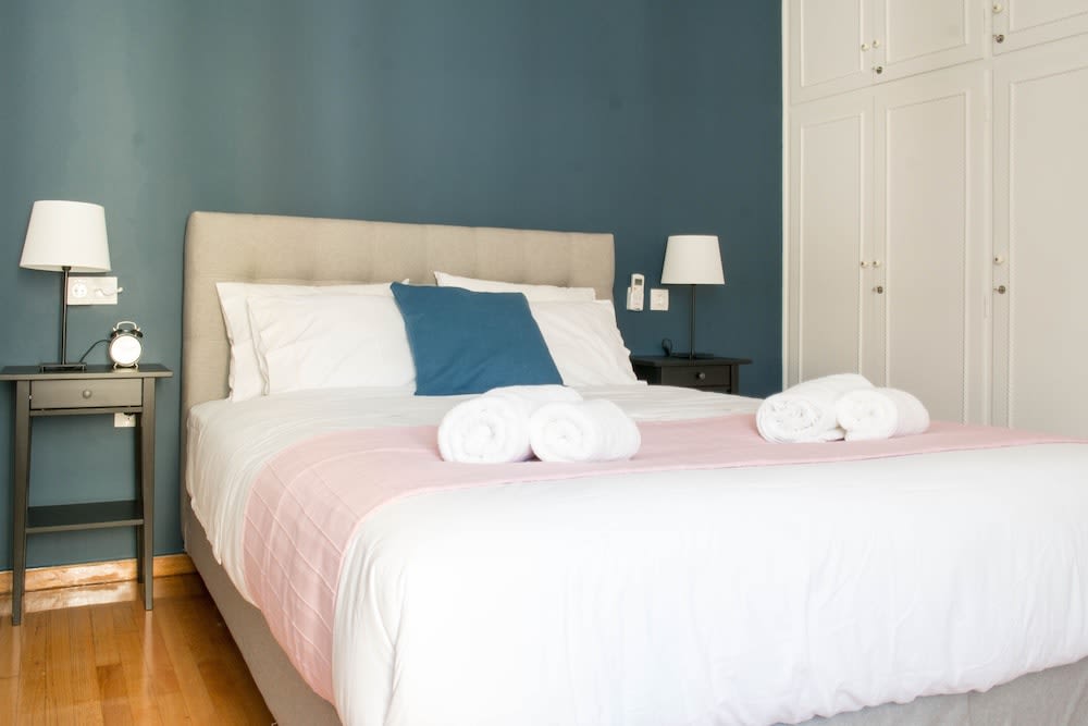 Chic and Cosy Flat in Plaka by UPSTREET 2