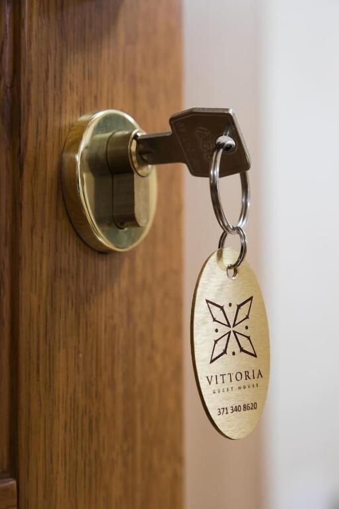 Vittoria Guest House Salerno 2
