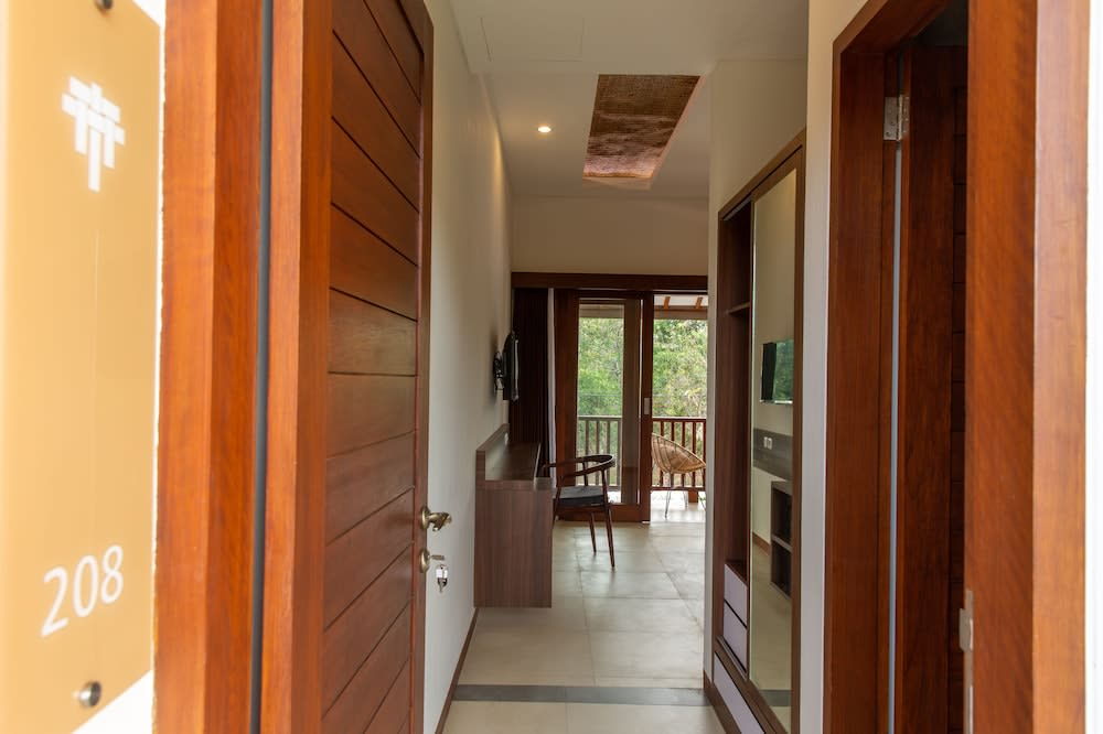 Ratan Uluwatu Hotel and Villas 2