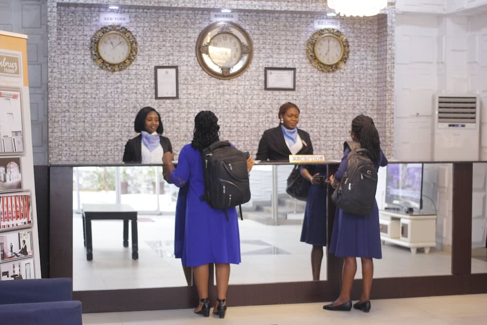 Aliz Ambruz Hotel 1
