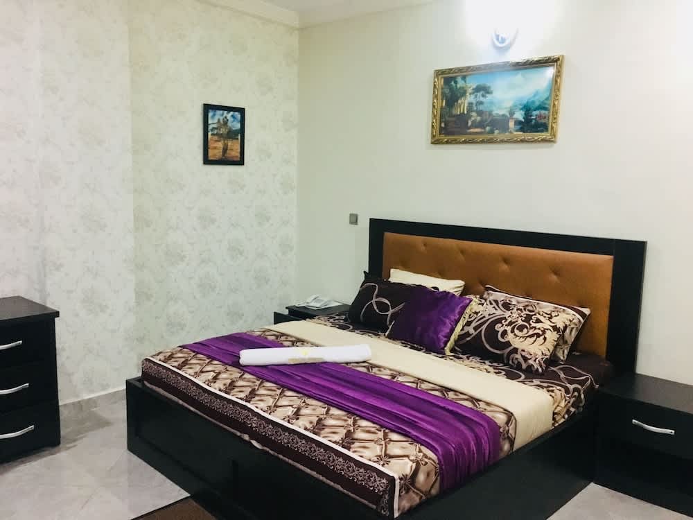 Perch Hotel & Suites 1