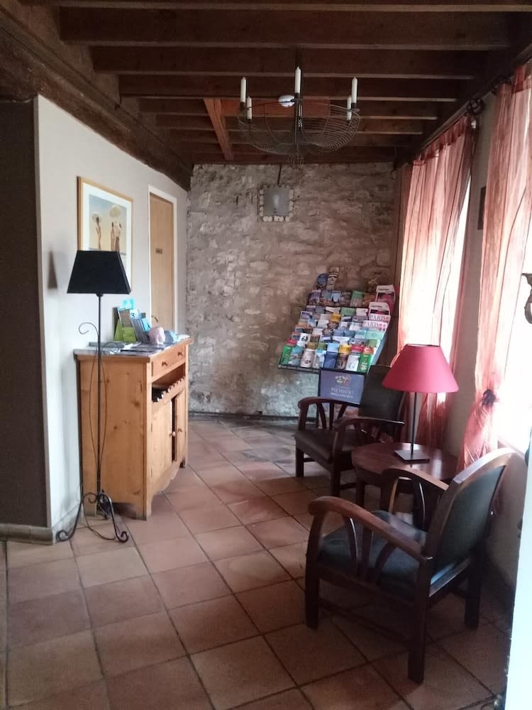 L'Hostellerie De La Rivière 2