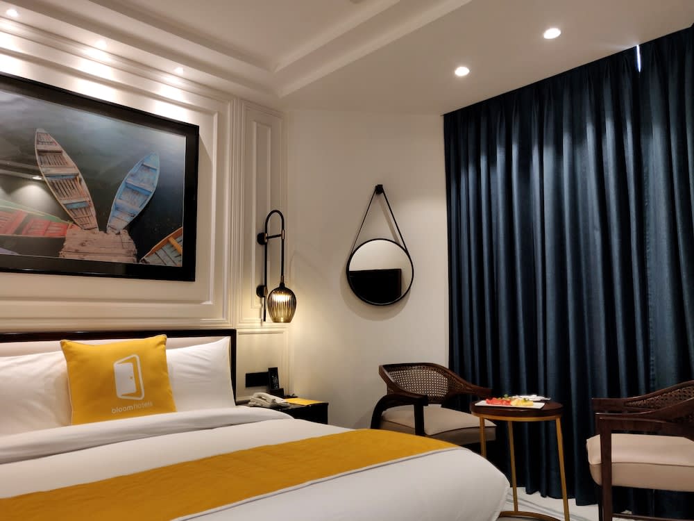 Bloom Boutique l GK-1 5