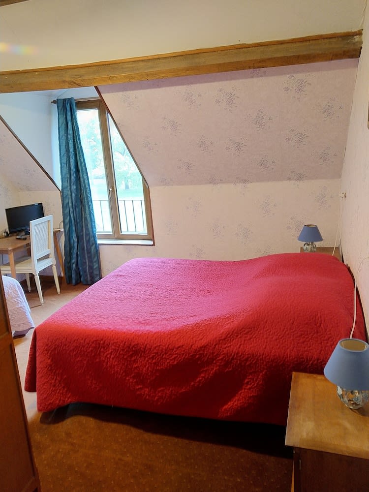 Chambres d'hôtes Domaine De La Jonquière, Bouloire 2