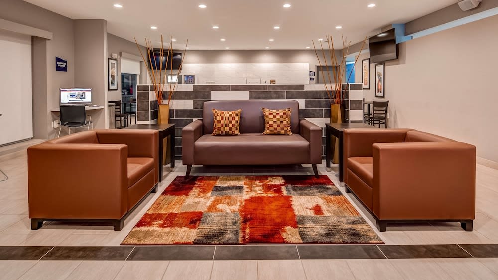 SureStay Plus Hotel by Best Western Humble 2