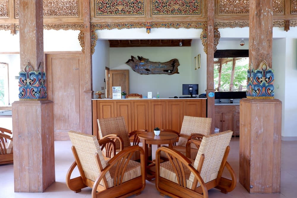 Blue Harbor Beachfront Villas & Resto 2