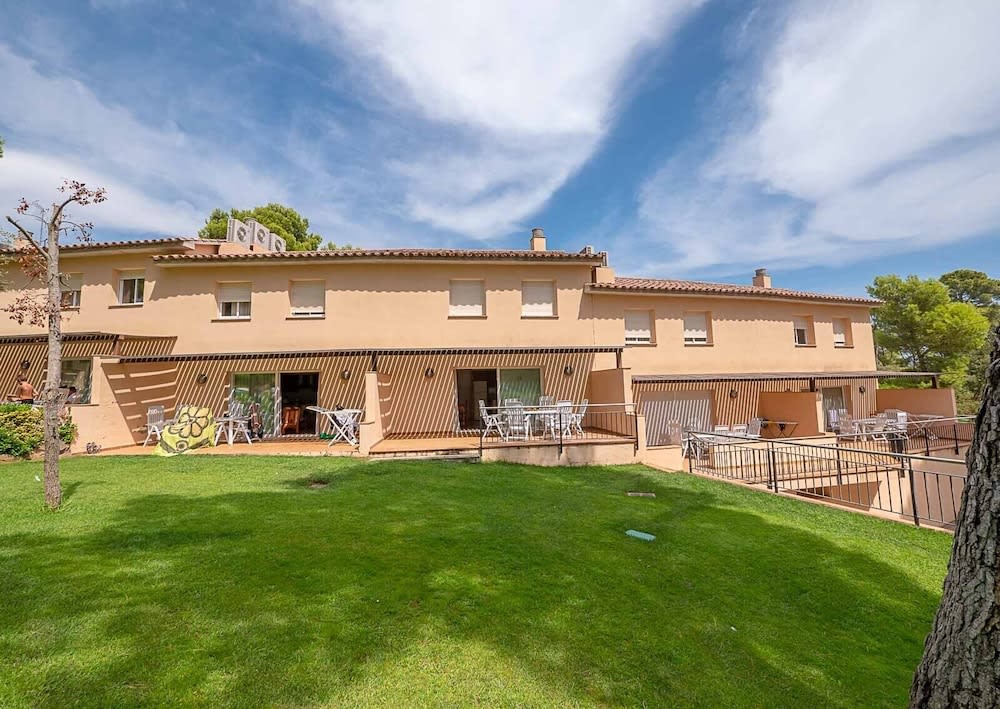 Village Golf Beach 1