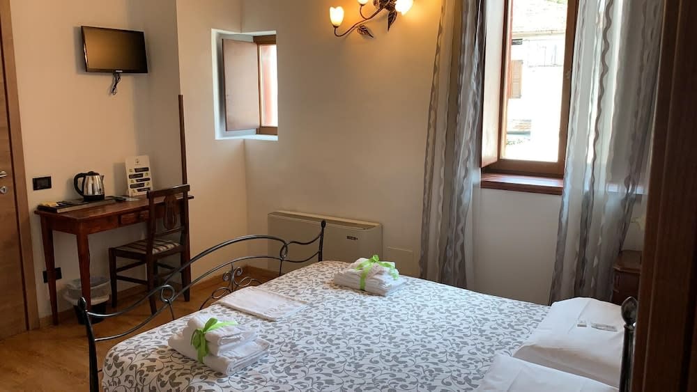 BORGHETTO AIRPORT/HOSPITAL 2