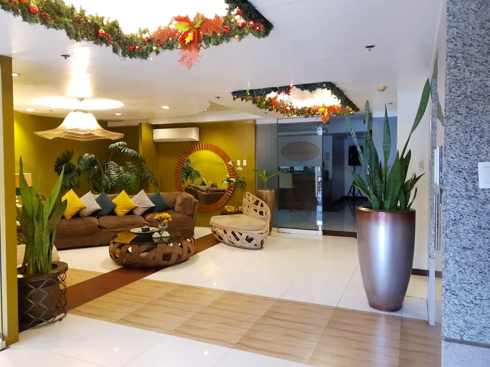 Festive Hotel Makati 3
