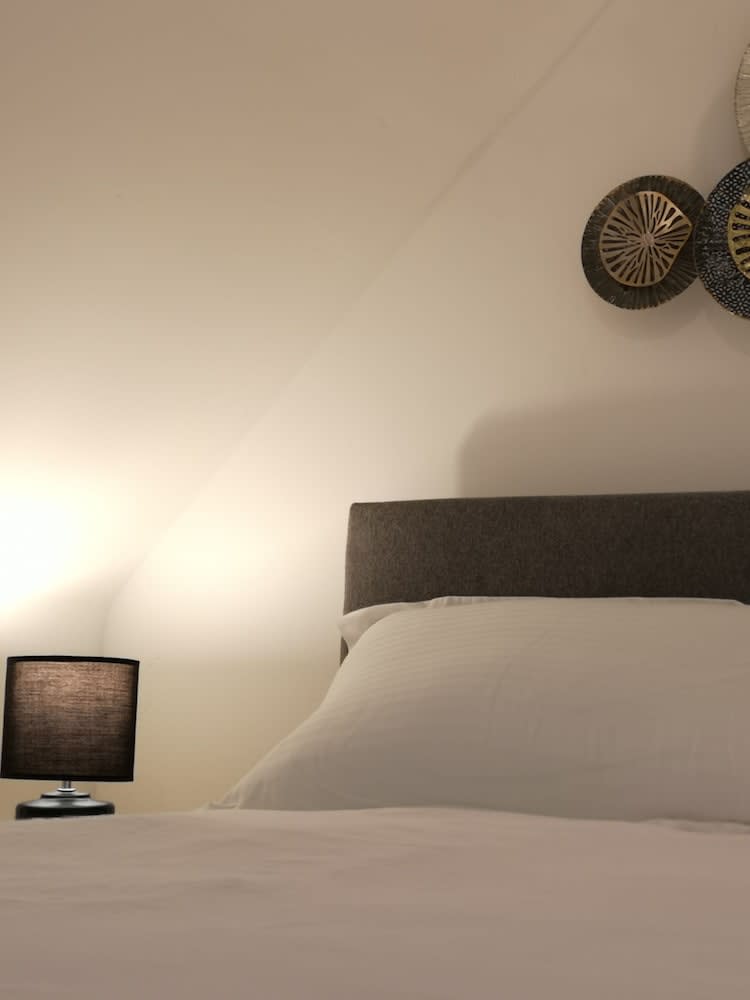 Silver City Apartments, Historic Apartment 1
