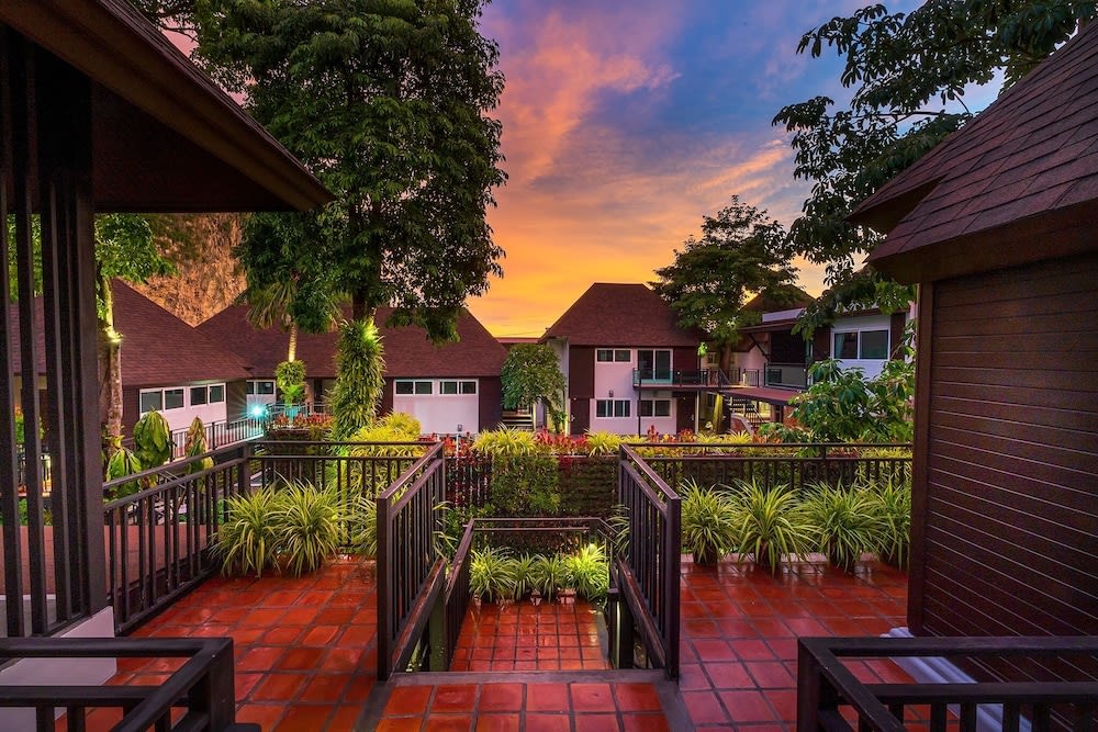 The Cliff Elegance Resort 5