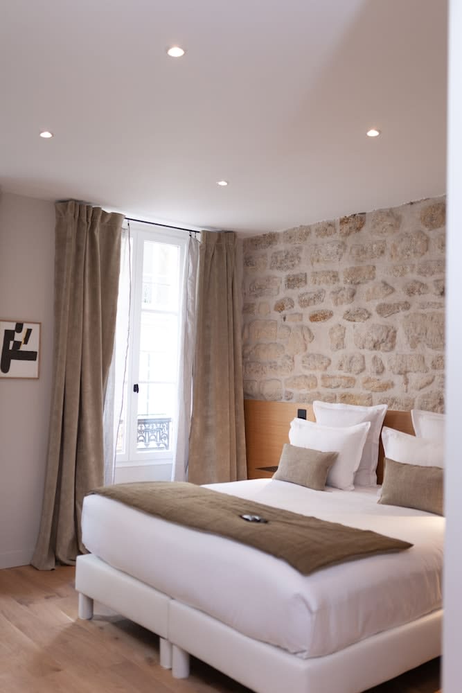 Tinah Paris, Champs Elysées 1