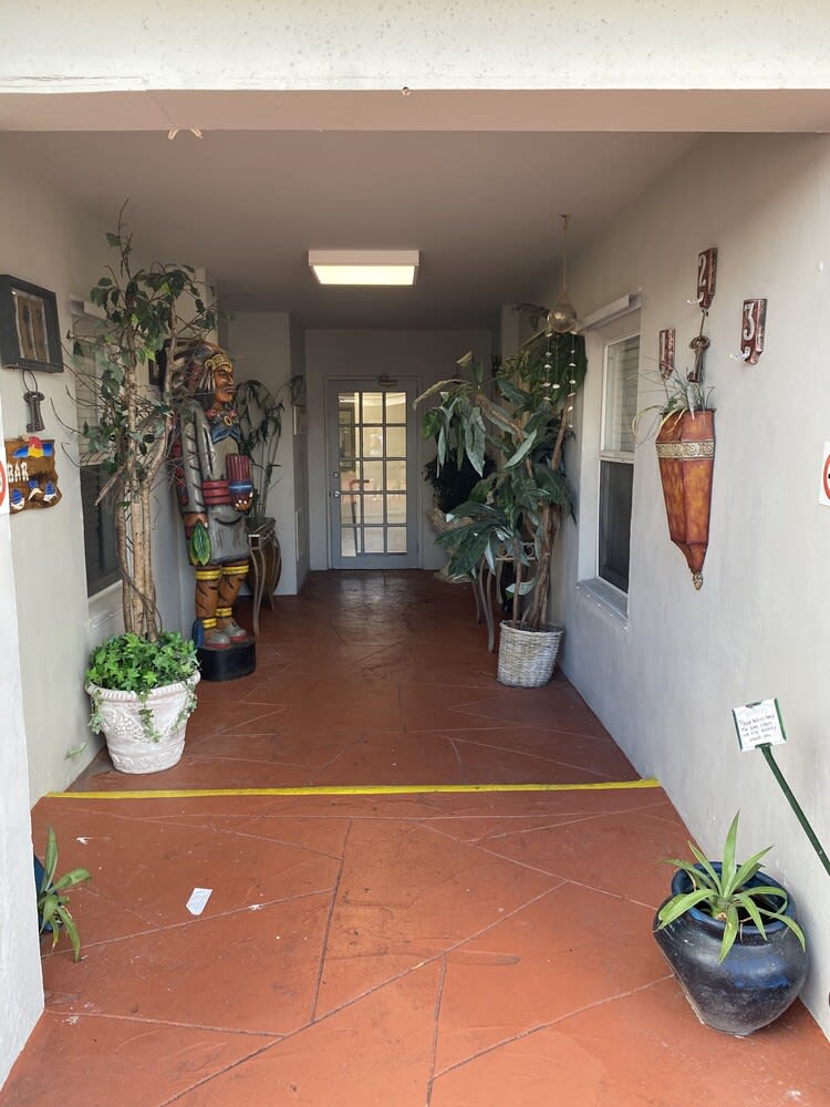 Richard's Hotel 1