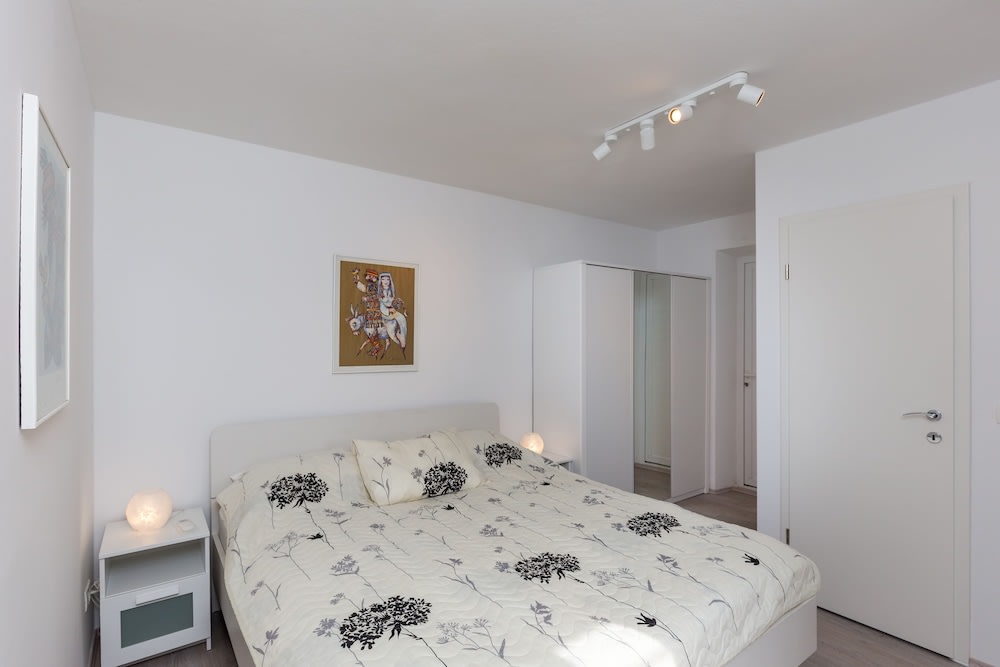Apartments Rea Zaton 2