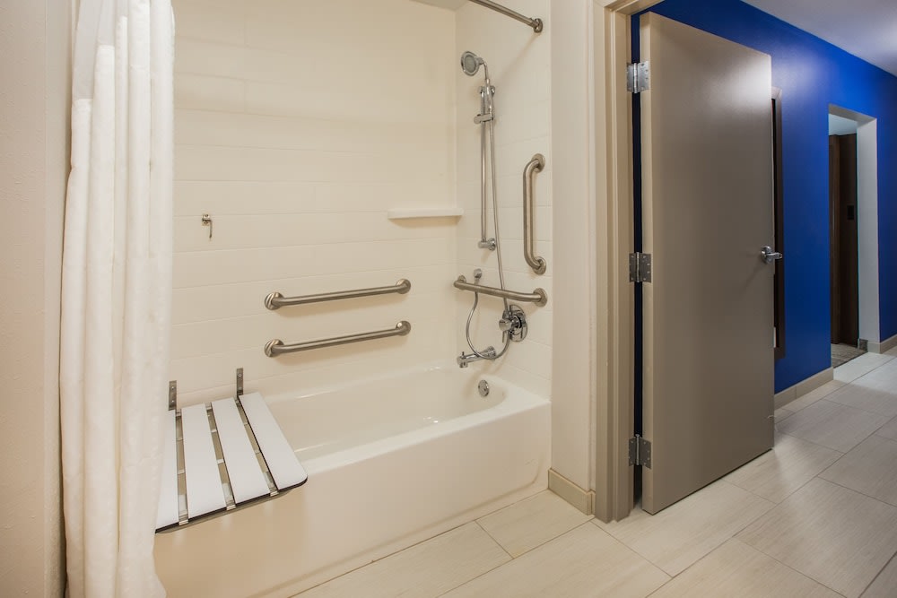 Holiday Inn Express & Suites MURPHYSBORO - CARBONDALE by IHG 2