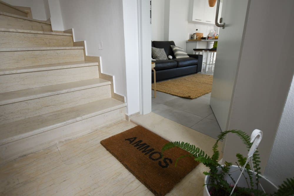 Ammos Suite 2