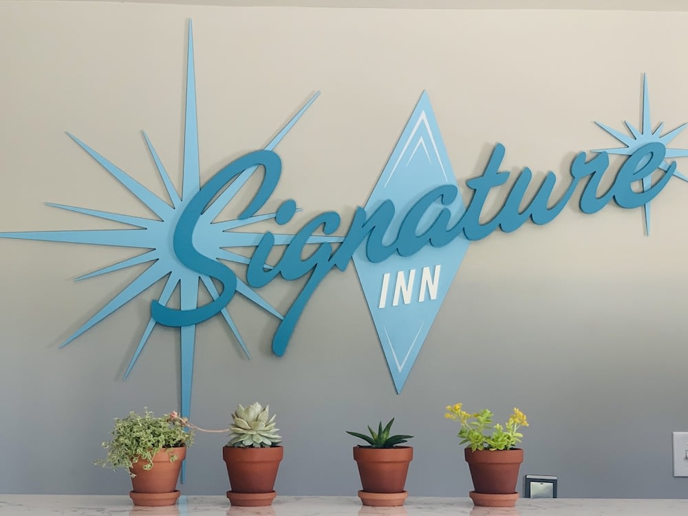 Signature Inn Santa Clara 1