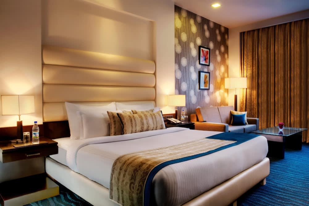 Golden Tulip Bhiwadi 2