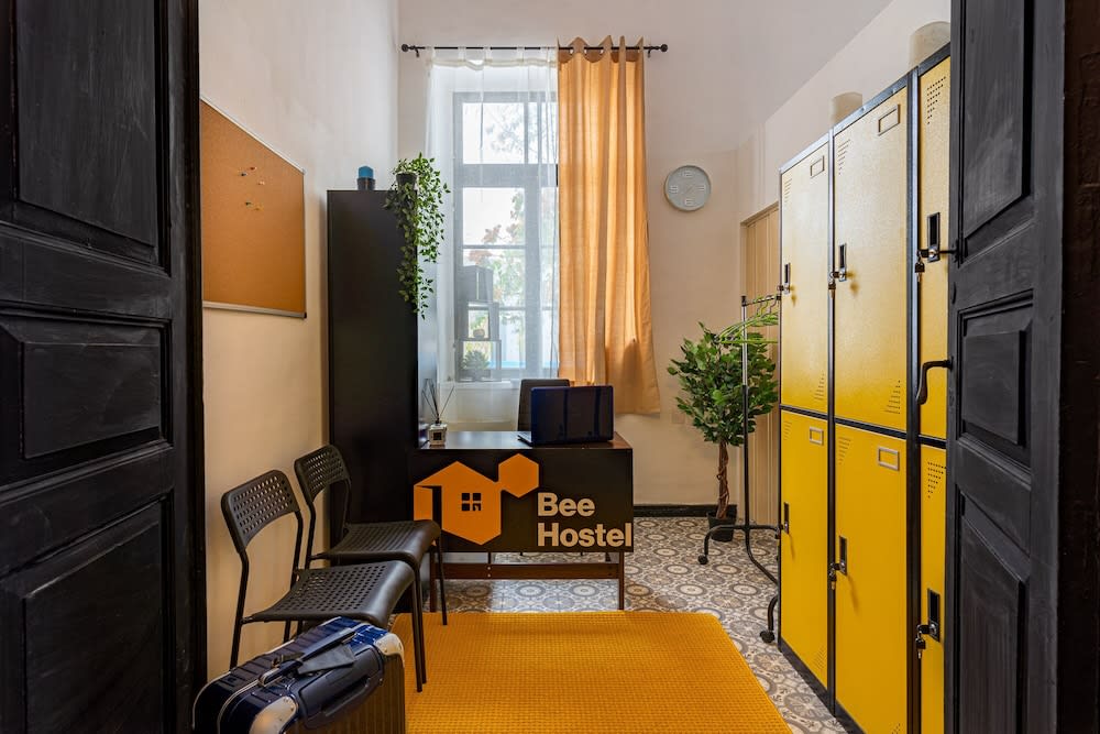Bee Hostel 2