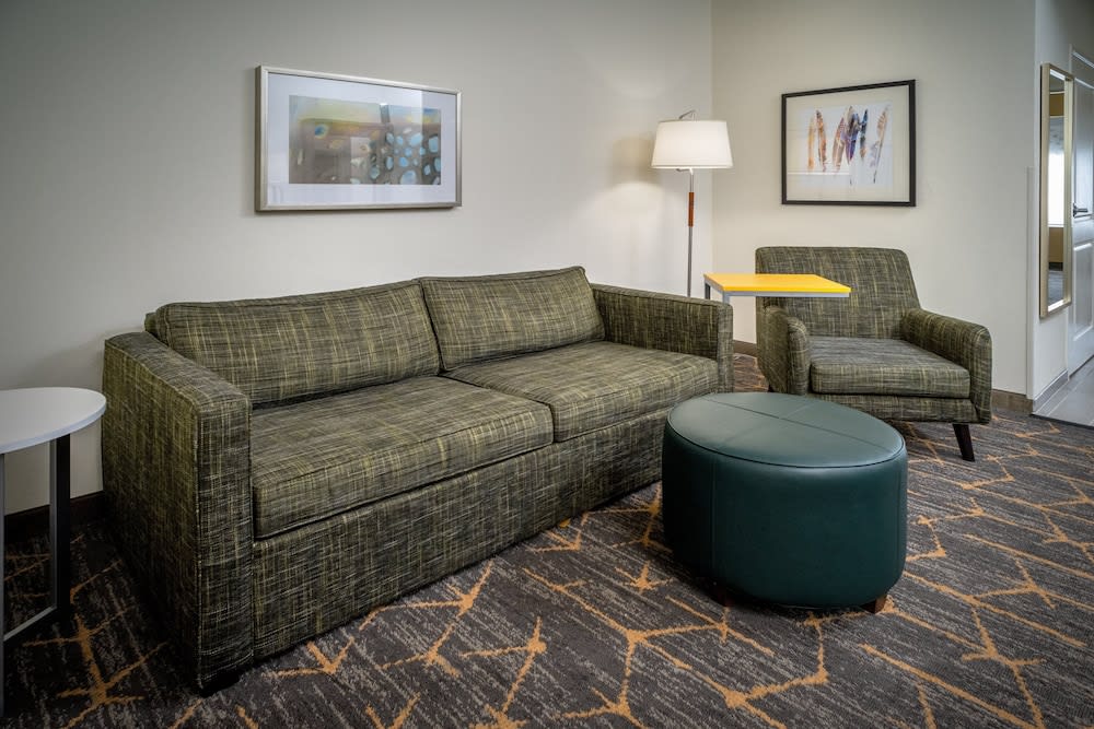 Holiday Inn & Suites BECKLEY by IHG 2