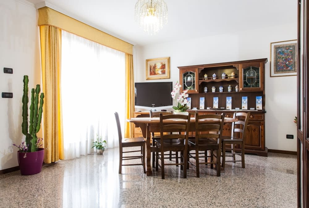 Affittacamere Acquamarina 2