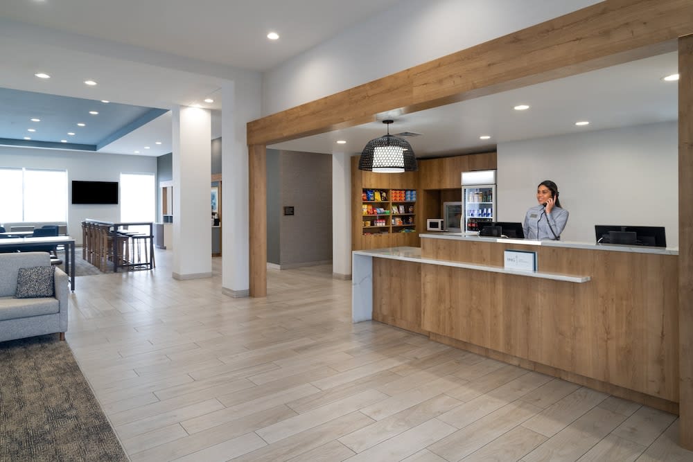 Staybridge Suites LOUISVILLE - EXPO CENTER by IHG 2