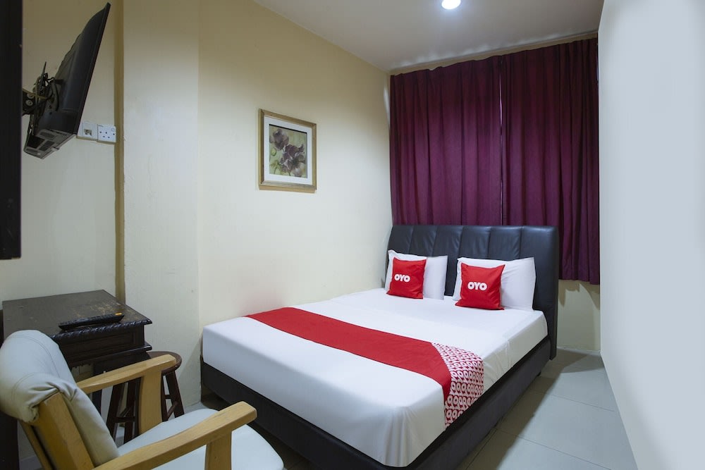 OYO 90160 Kl City Lodge 1