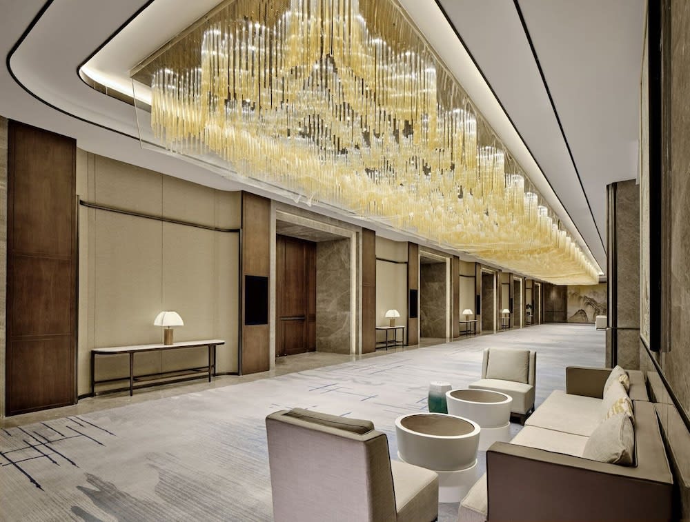 HUALUXE Suzhou Bay Hot Spring Resort by IHG 2
