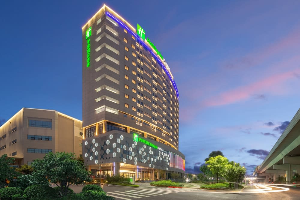 Holiday Inn Express Chongqing Airport Zone by IHG 1