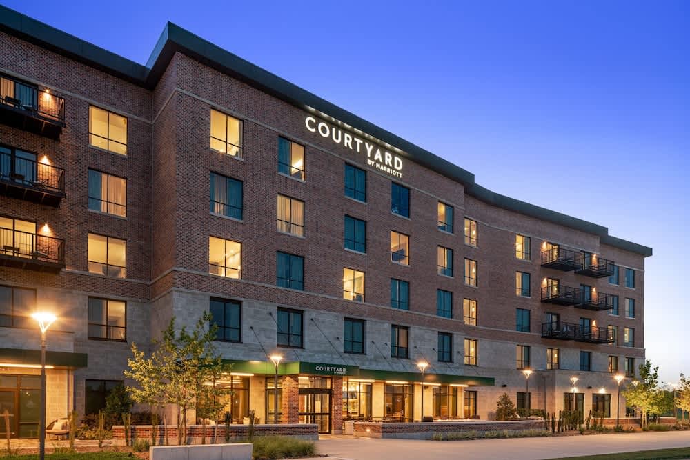 Courtyard by Marriott Houston Northeast 1