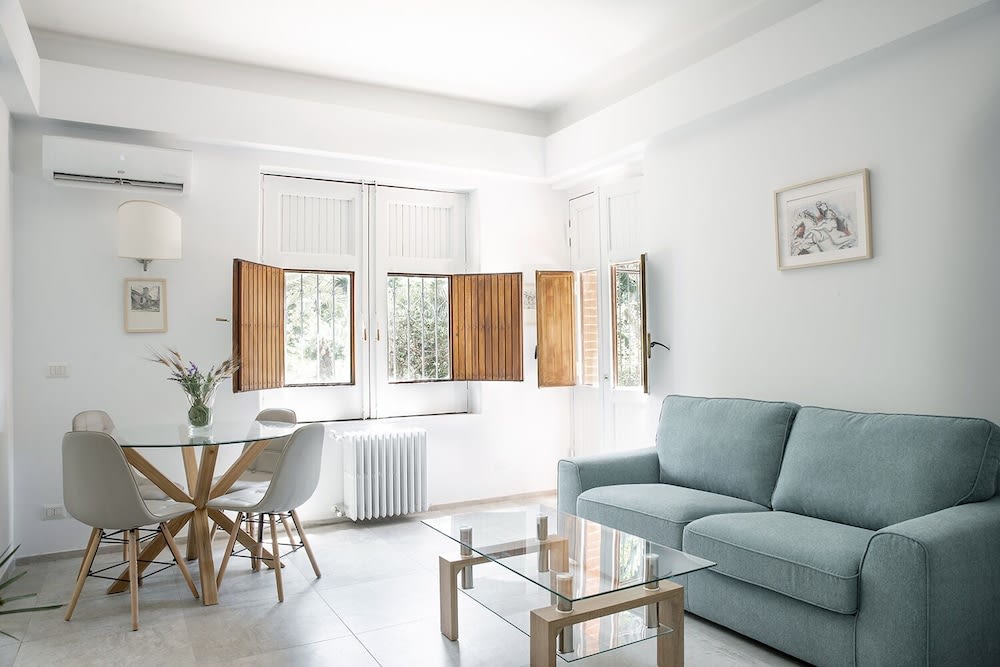 Euphorbia Apartments by Wonderful Italy 1