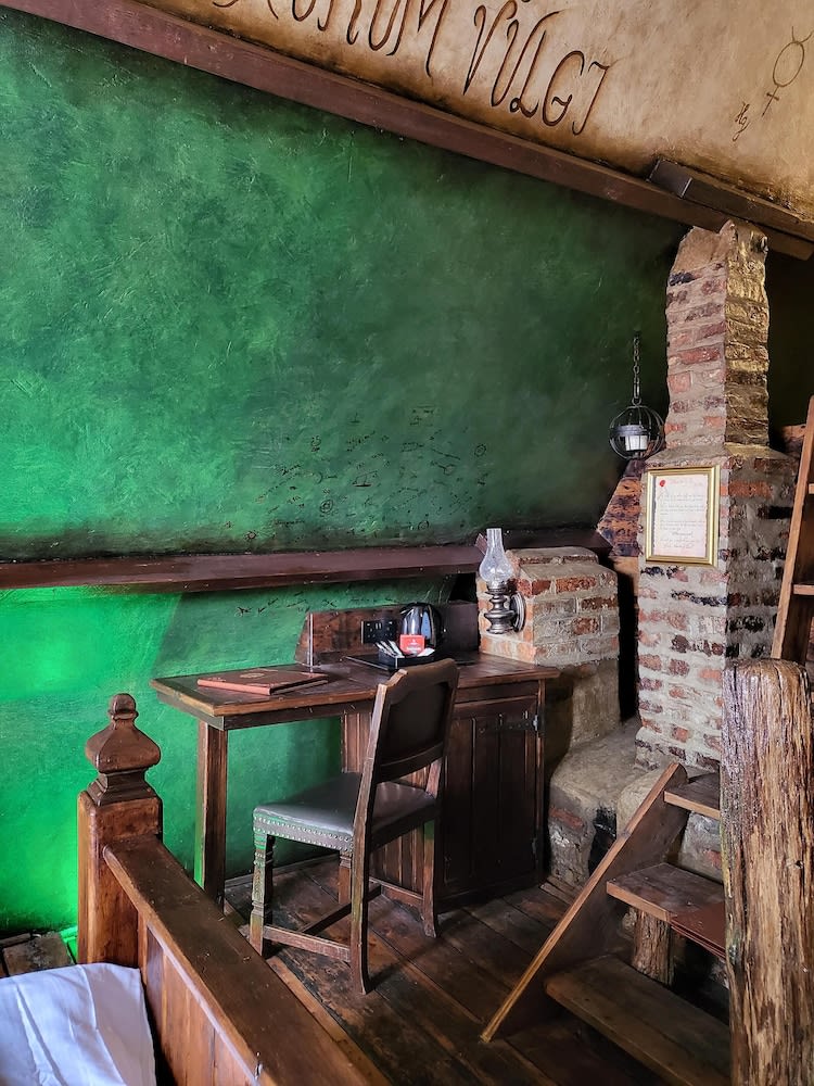 Hocus Pocus Tiny Hotel 5