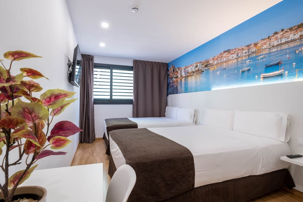 Hotel BESTPRICE Girona 1