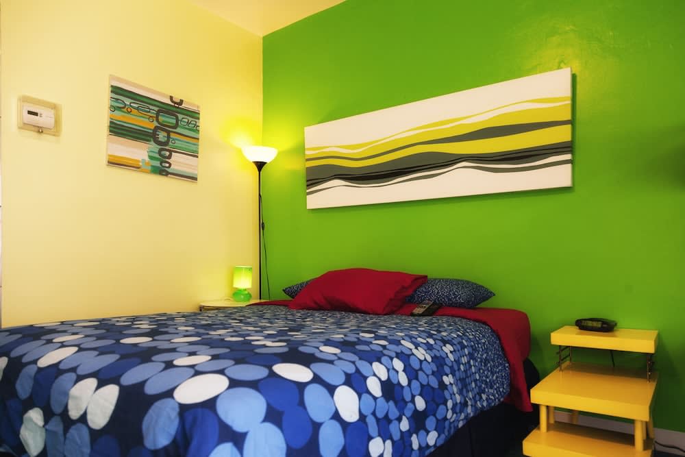 Vibe Hotel West Hollywood 4