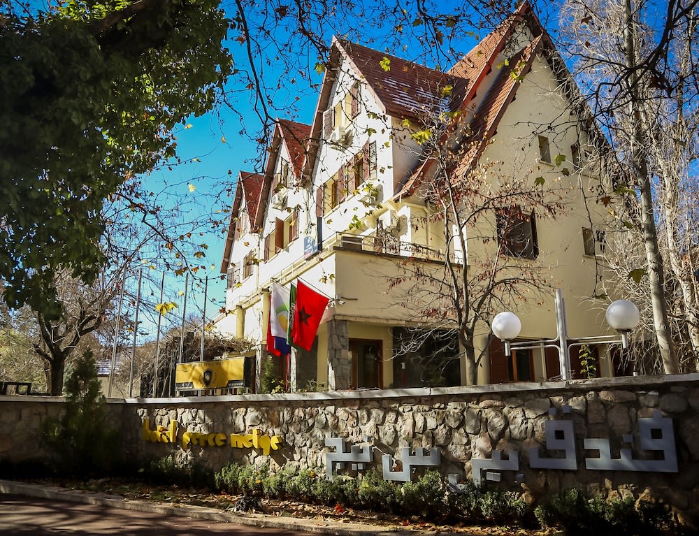 Hotel Perce Neige 1