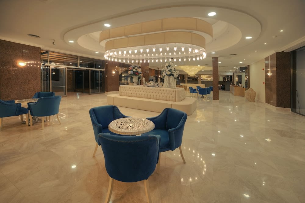 Jasmine Court Hotel & Casino 2