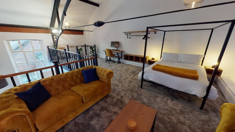 Hu1 Boutique City Apartment - Sleeps 6 1