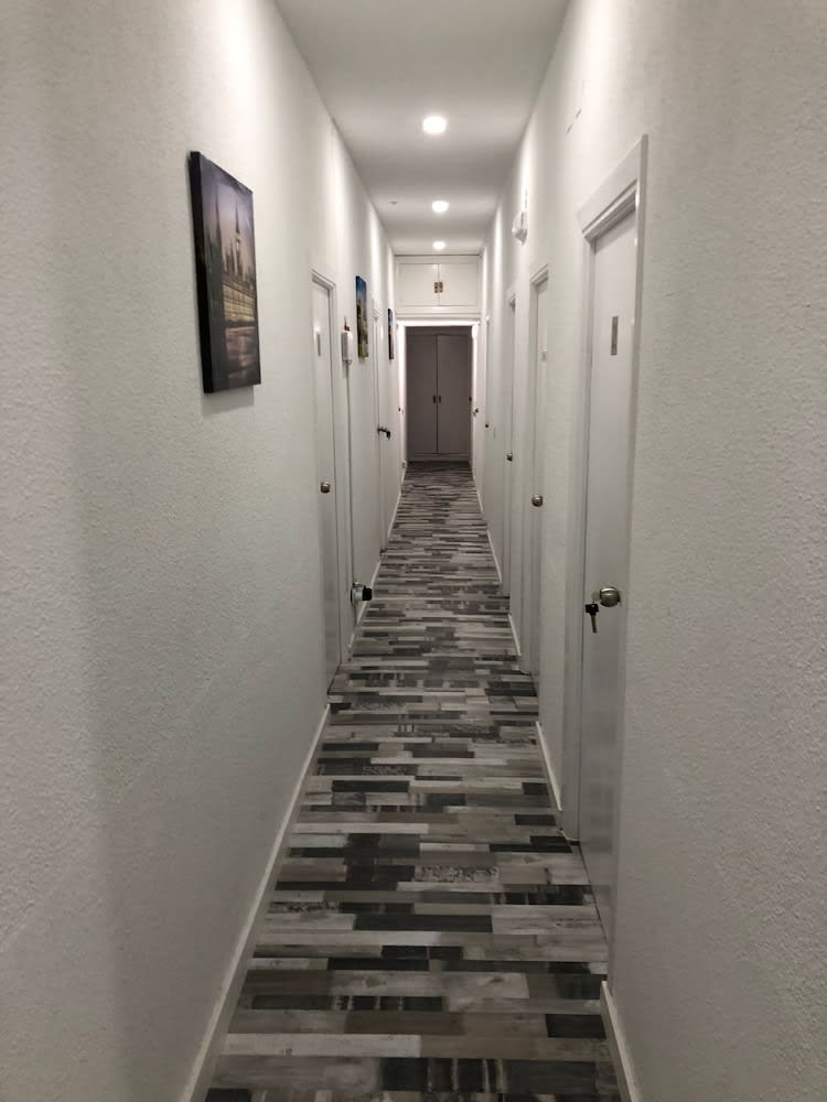 HOSTAL Noche y Dia 1