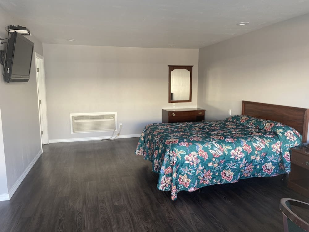 Sun Valley Inn 2